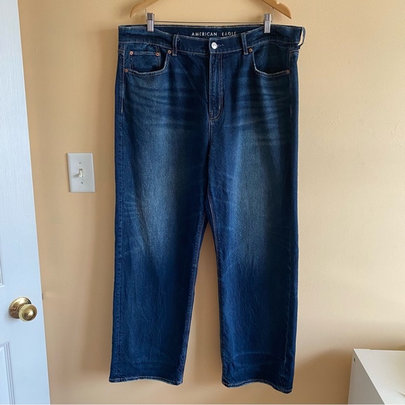 AE Women's Ex Boyfriend Jeans Size 14 Fits Size 16 - Picture 2 of 16